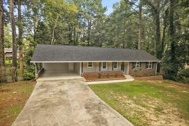 Building Photo - 2489 Greenwood Cir Rental