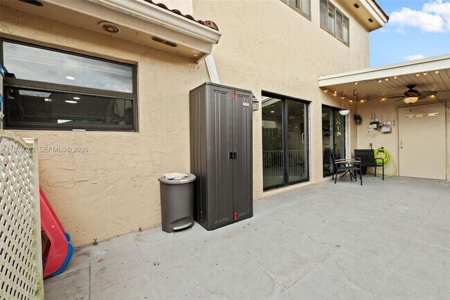 Photo - Northwest 170th Lane, Hialeah, FL 33015 - 3 BR 2 BA townhouse