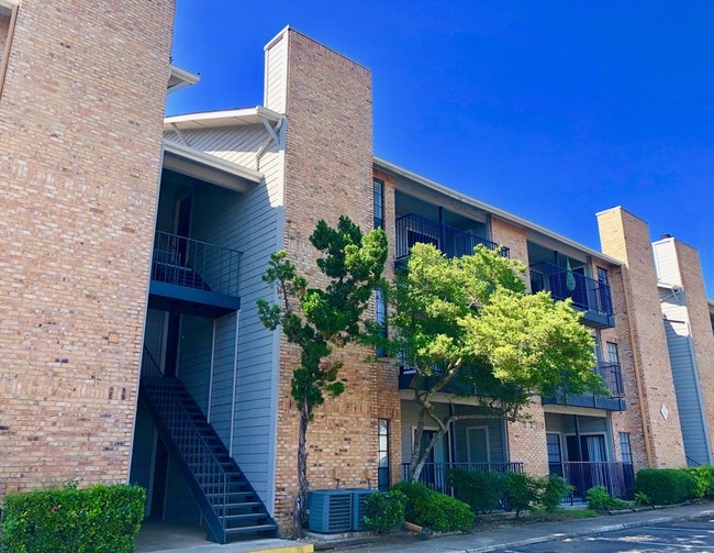 Photo - Spicewood Springs Apartment Homes