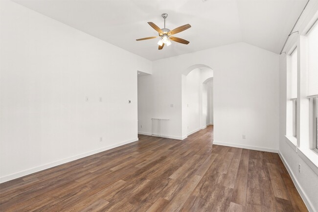 Photo - 13105 Sapphire Lake Ln