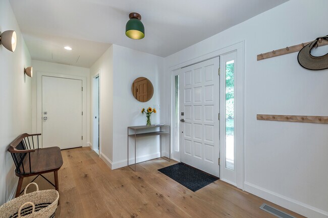 Photo - 147 Wykeham Rd