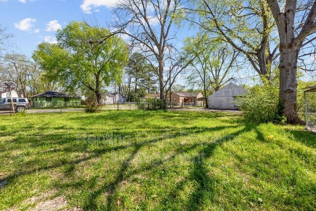 Photo - 2617 Avenue K