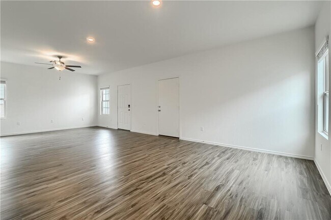 Photo - 7213 Tonka Ln