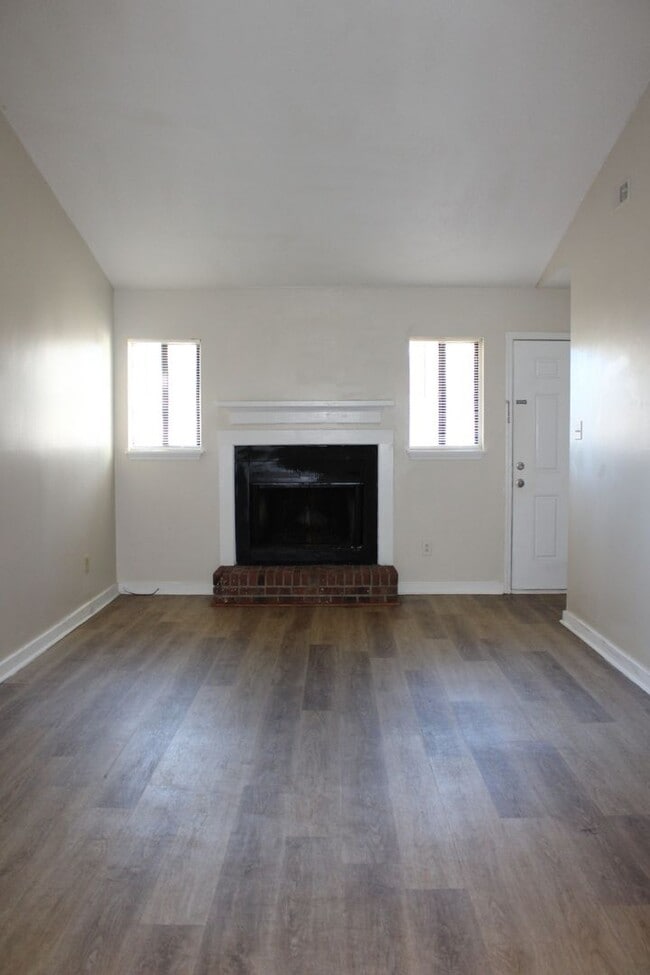 Photo - Charming Duplex in Havelock