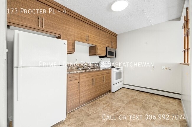 Photo - 173 Procter Pl Unit 4
