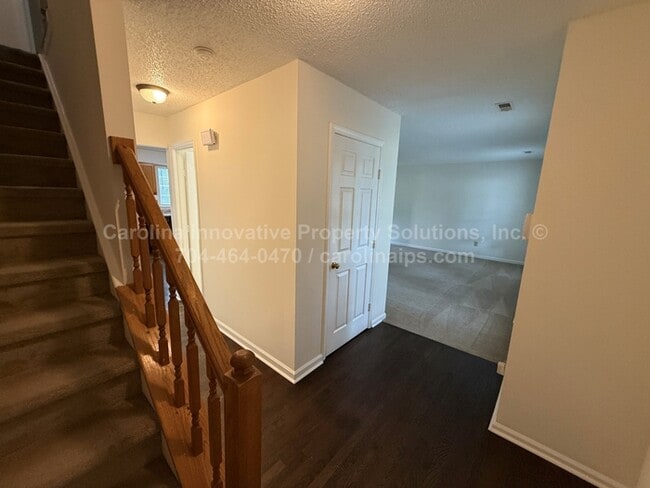 Photo - 10722 Roxbury Ct