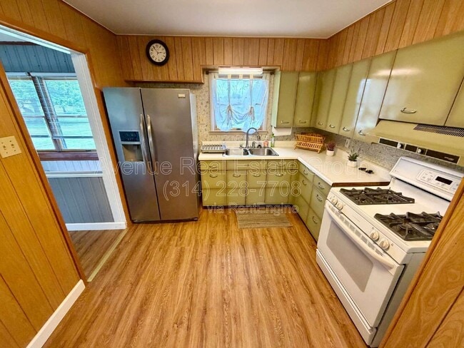 Photo - 608 Connie Ln