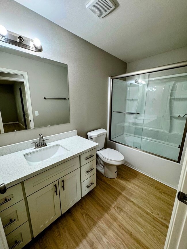 Photo - 16116 Mistletoe Ln Unit 1