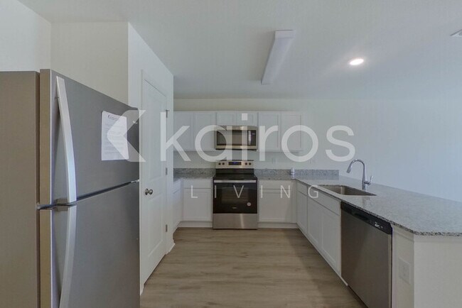 Photo - 12093 Cochran Ave