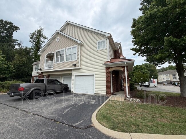 Building Photo - 713 Windy Way Unit 103