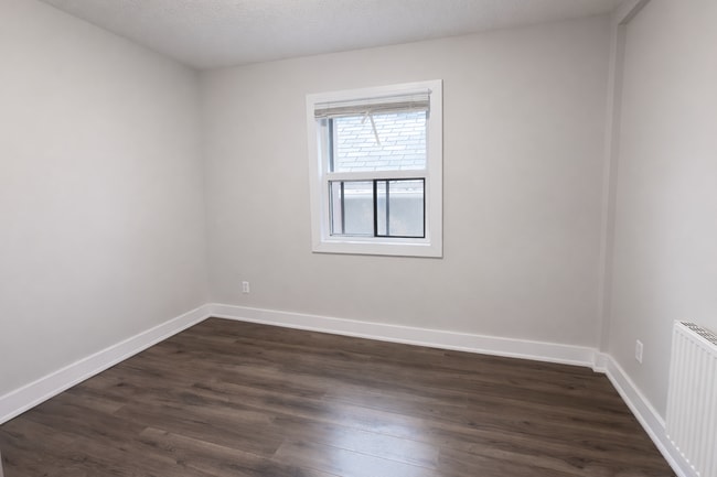 Photo - 292 Welland Ave Unité 5