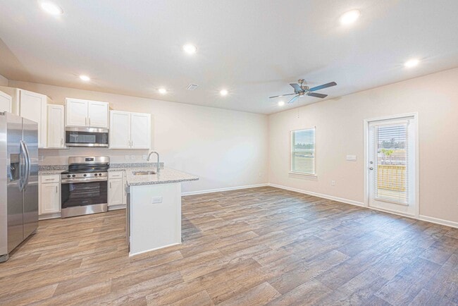 Photo - 32195 Emancipation Cir