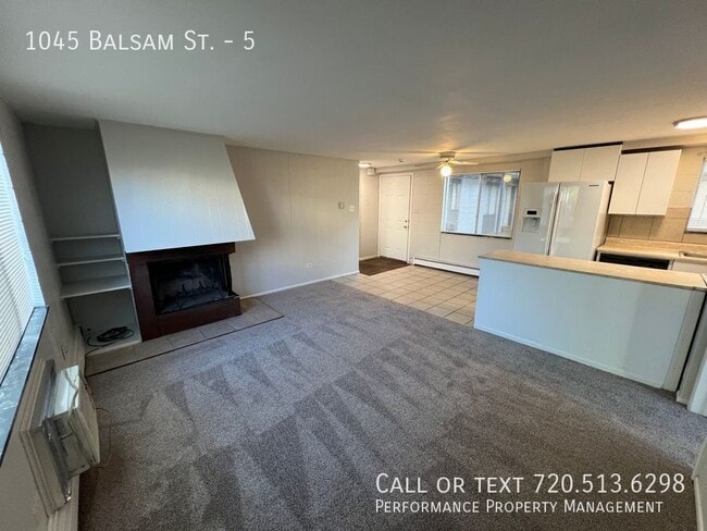 Photo - 1045 Balsam St Unit 5