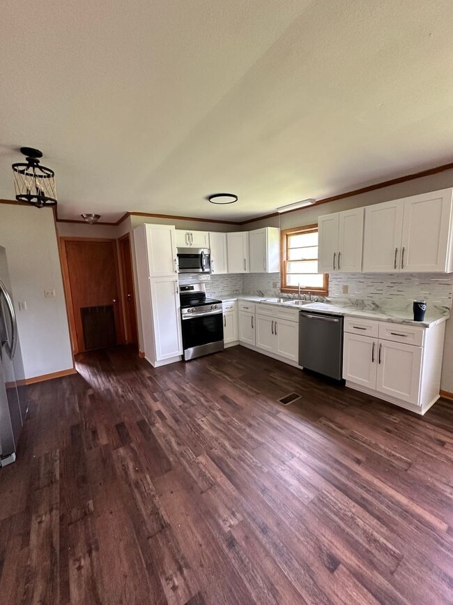 Photo - 523 Olney St