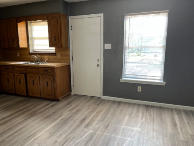 Photo - 217 Heritage St