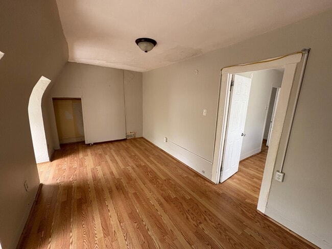 Photo - 207 Dunseith St Unidad ROOM FOR RENT