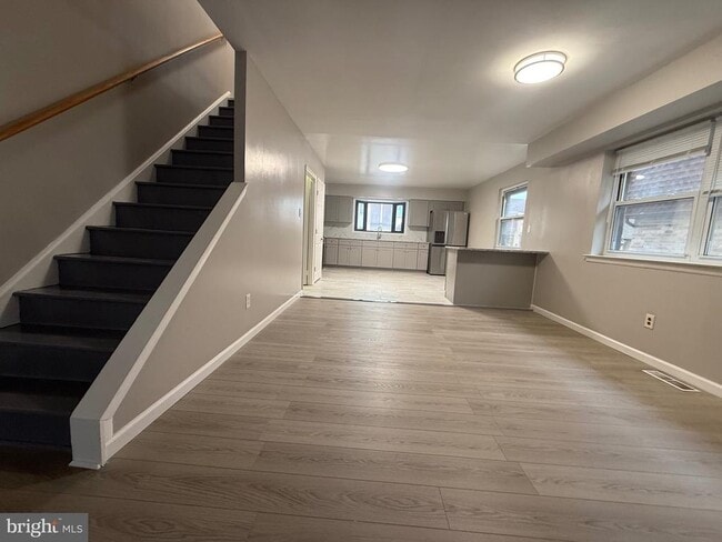 Photo - 9233 Wissinoming St