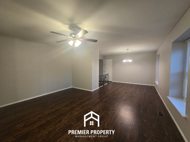 Photo - 11930 Kingshead Dr