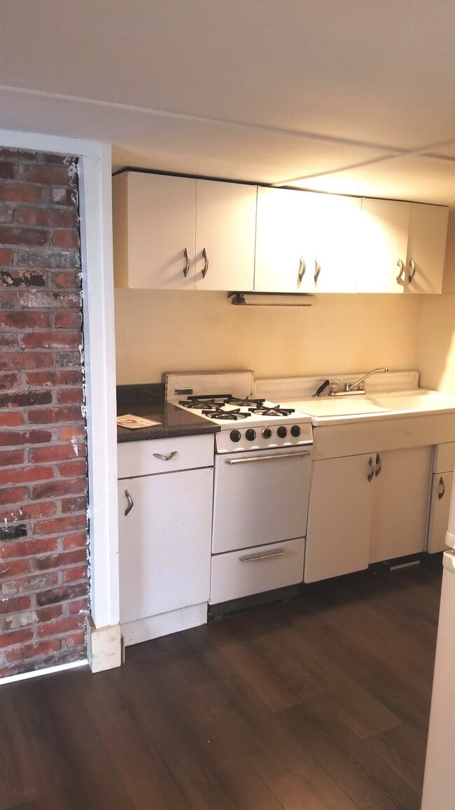 Photo - 3055 Delaware Ave Unit 4