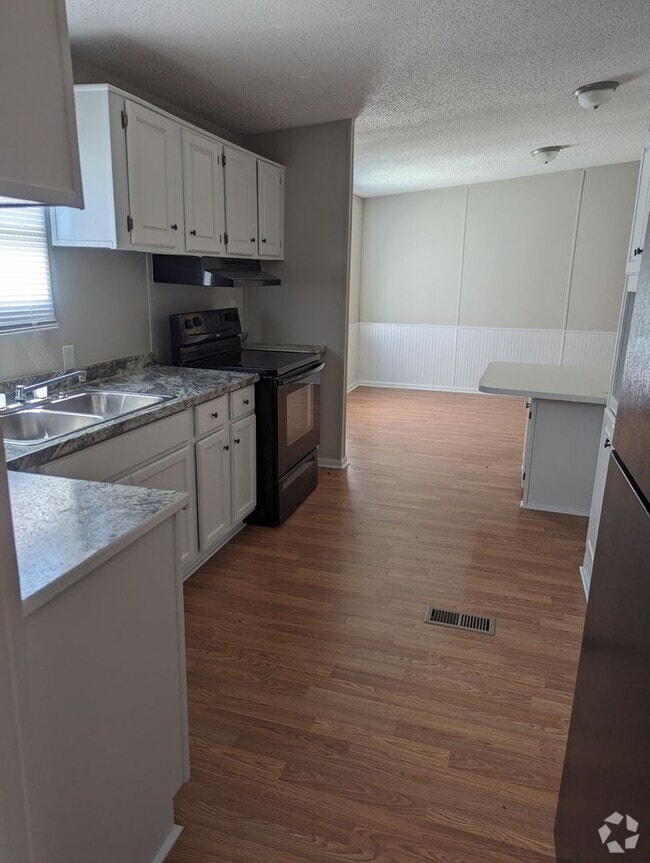 Building Photo - 4 BR, 2 BA 1,792 sq ft doublewide Trailer ... Rental