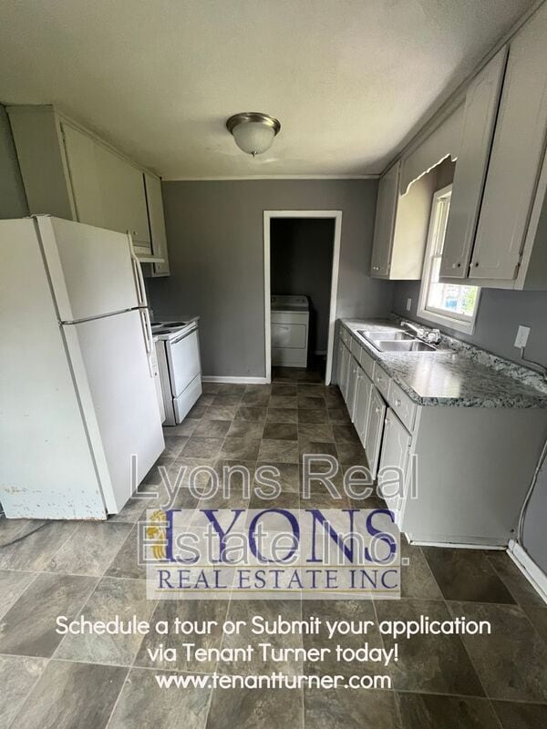 Photo - 800 Ponderosa Dr