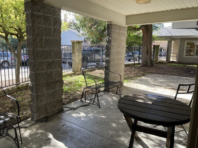 Pine Point Apartments