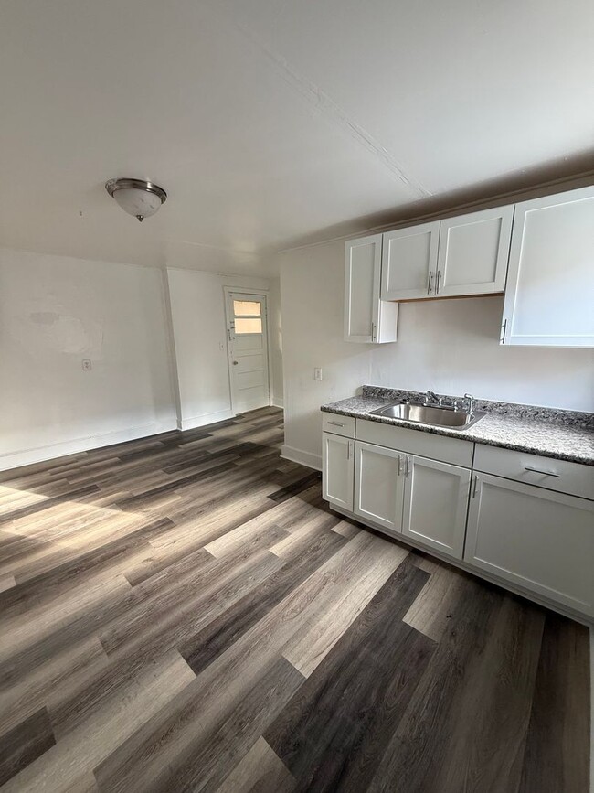 Photo - 124 S Chillicothe St Unidad 4