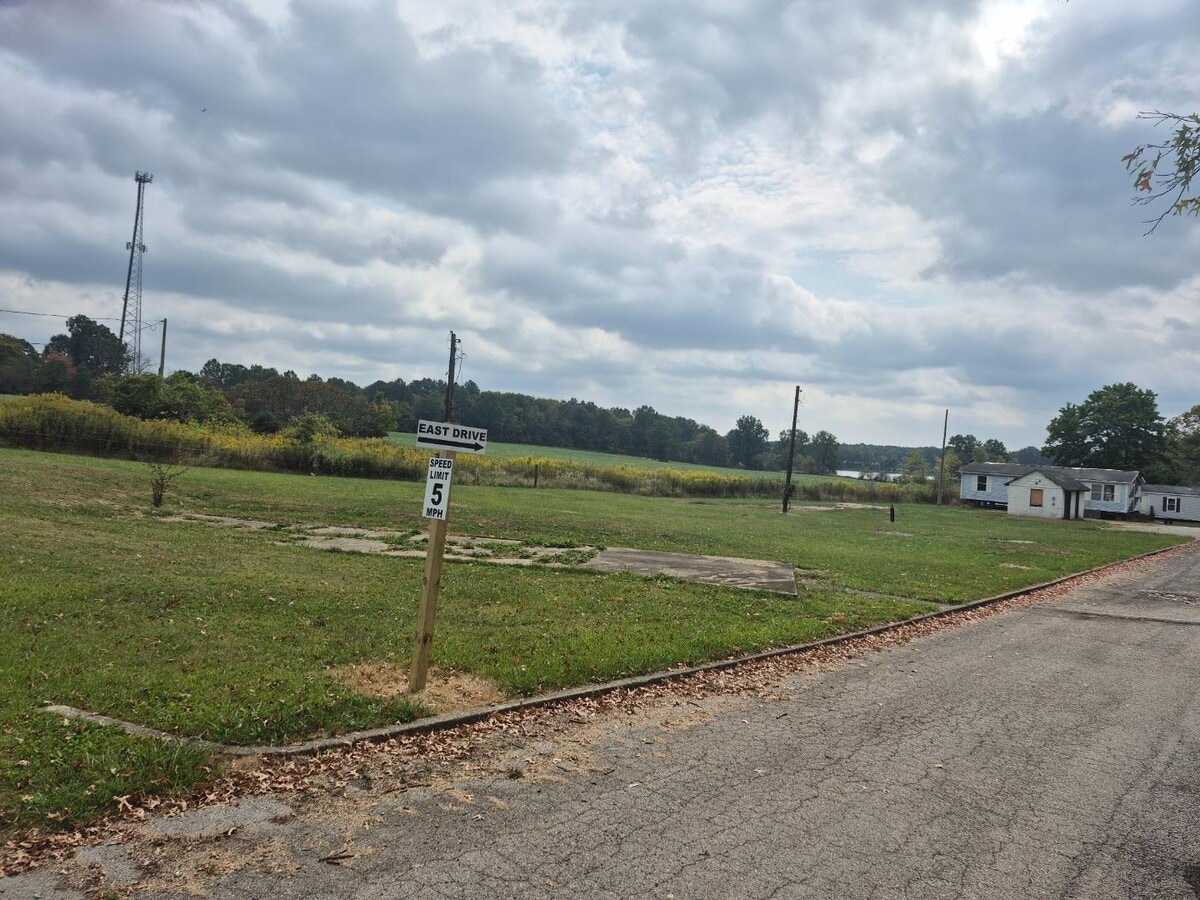 Photo - 6633 McCartney Rd