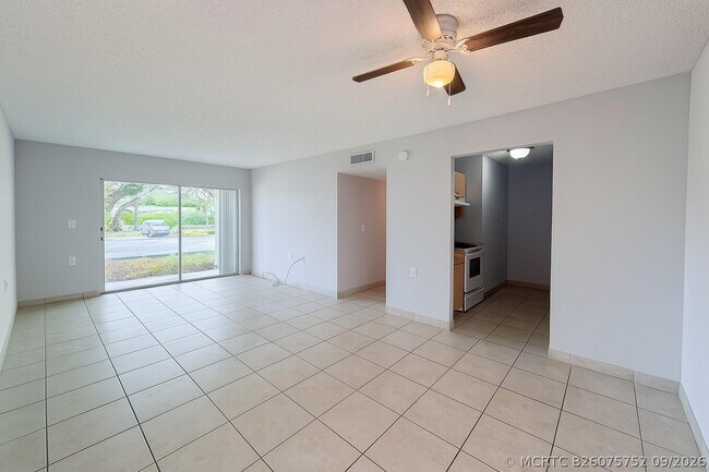1127 Lake Terry Dr Unit I