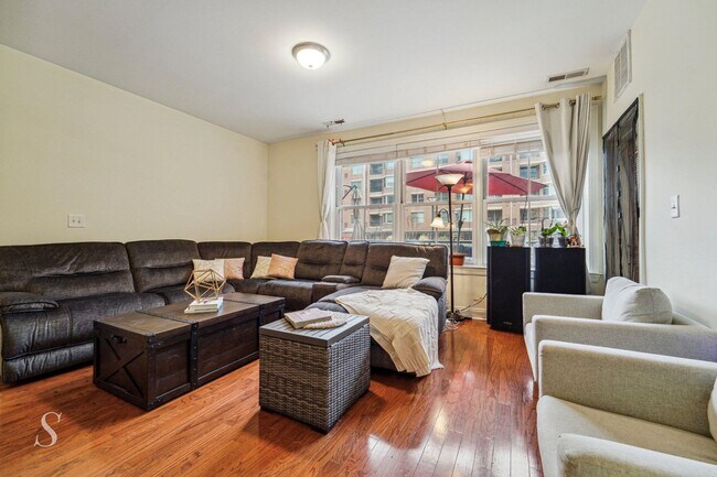 Photo - 20 Ave at Port Imperial