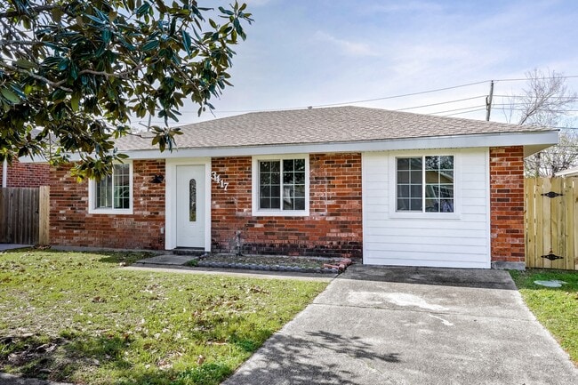 Building Photo - 3417 W Louisiana State Dr Rental