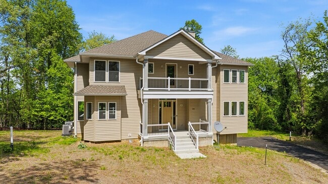 Photo - 5116 Shore Dr