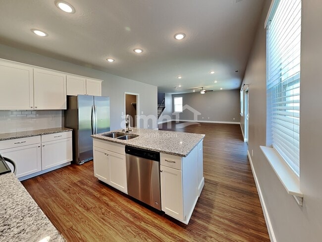 Photo - 2373 Buckskin Way