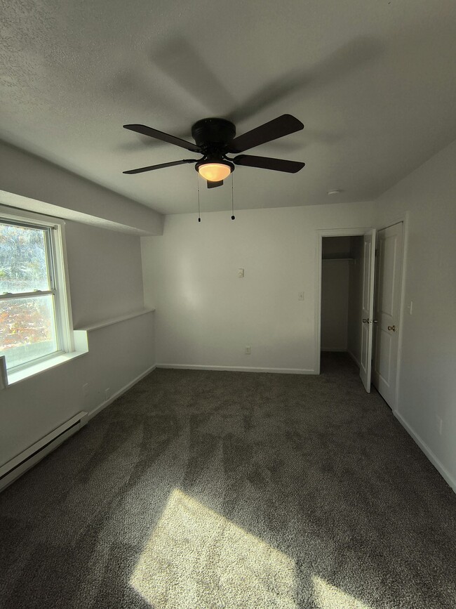 Photo - 428 Cross St Apartment Unit 3