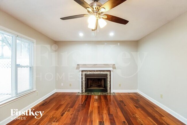 Photo - 3315 Quaker Run Dr Casa