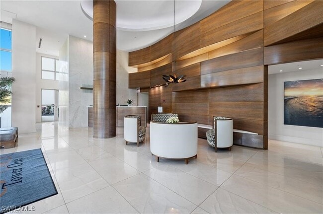 Photo - 3000 Oasis Grand Blvd Unidad 2702