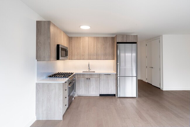 Photo - 220 East 72nd Street