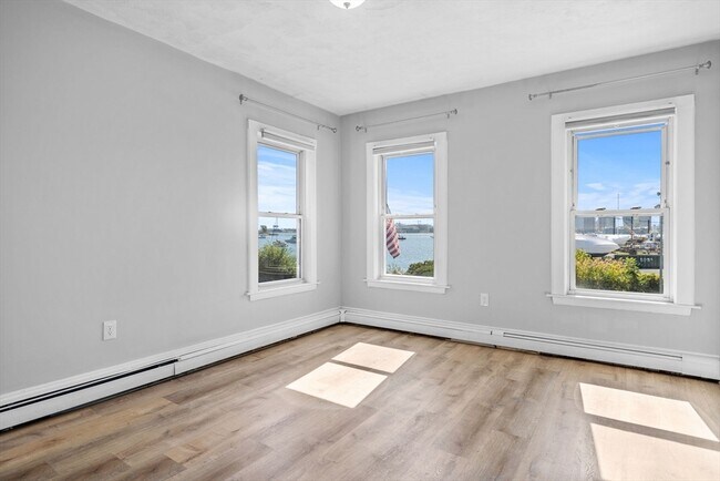 Photo - 300 Marginal St Unit 3