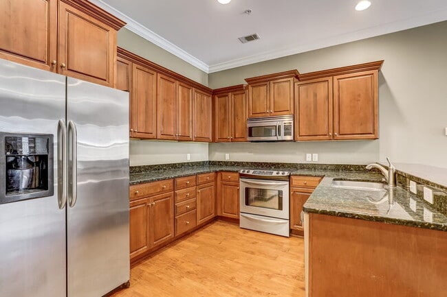 Photo - 425 E Mc Donough St Unit 102