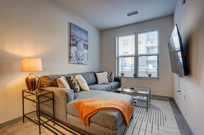 Building Photo - 5022 American Pkwy Unit ID1377404P