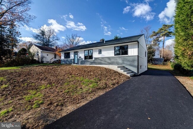 Photo - 308 Lenox Rd