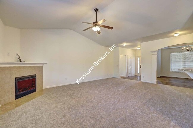 Photo - 1