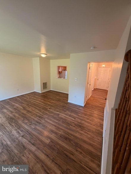 Photo - 1169 Commercial Ct