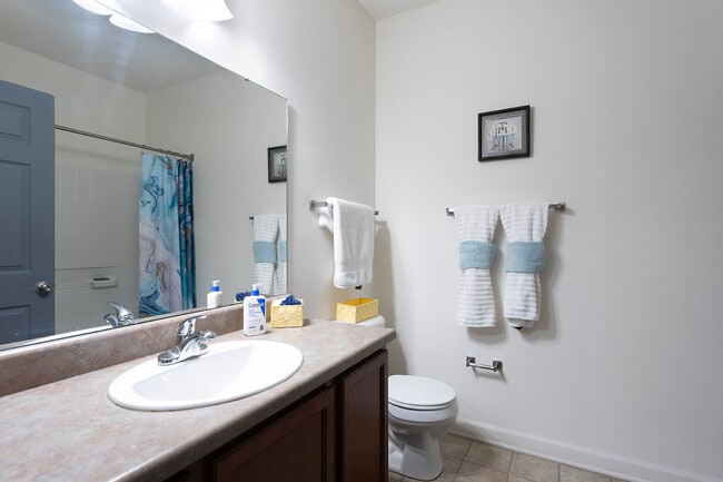 Photo - Canal Gardens