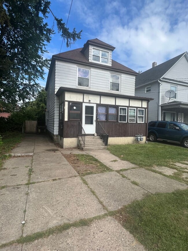 Building Photo - 1410 Lynn St Unit #2 Rental