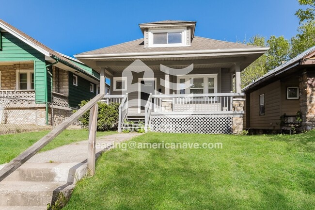 Building Photo - 2737 Bales Ave