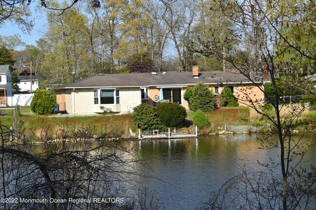 Photo - 872 Brookside Dr