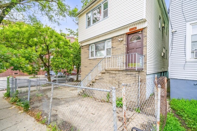 Photo - 246 Sip Ave Apartment Unit 1F