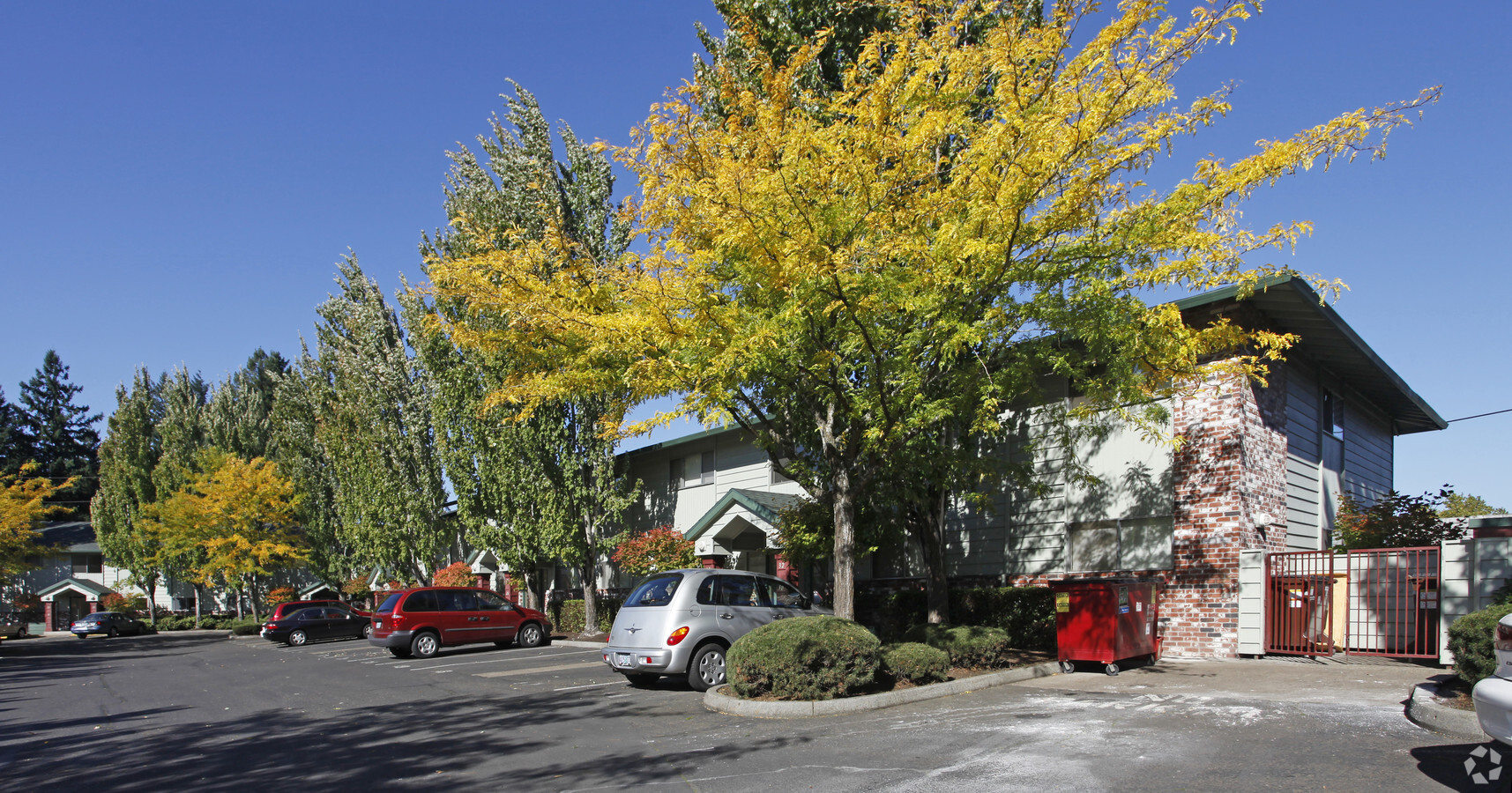 Holly Hill Apartments - Holly Hill Apartments