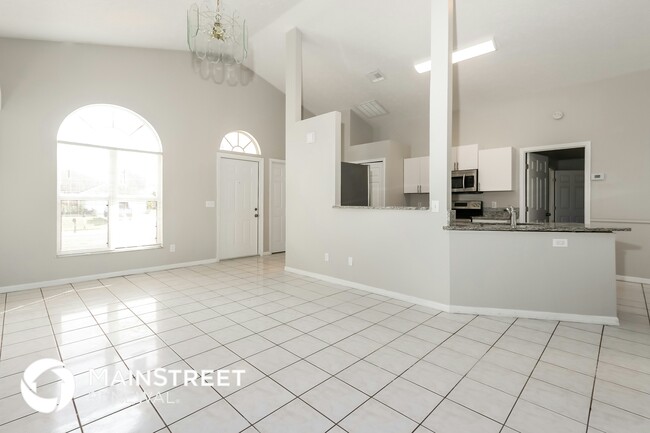 Photo - 1721 SW Whipple Ave Casa